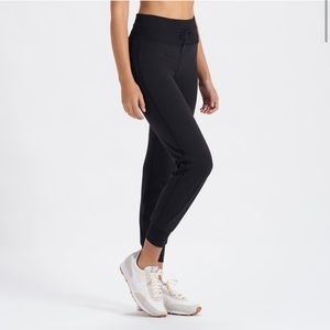 Vuori Daily Jogger - black, medium